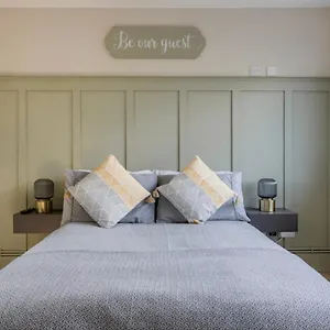 https://seaview-1-bed-open-condo-free-parking.brighton-hotels-england.com